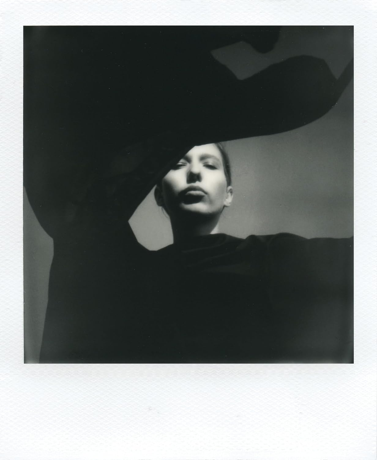 POLAROID i-Type Film Black & White